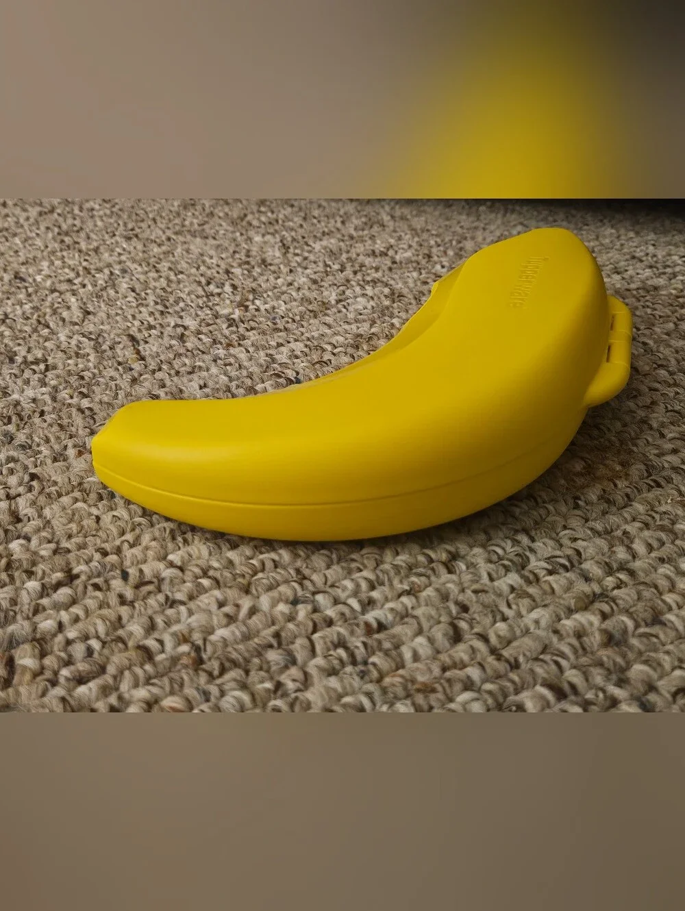 Tupperware Yellow Banana Holder